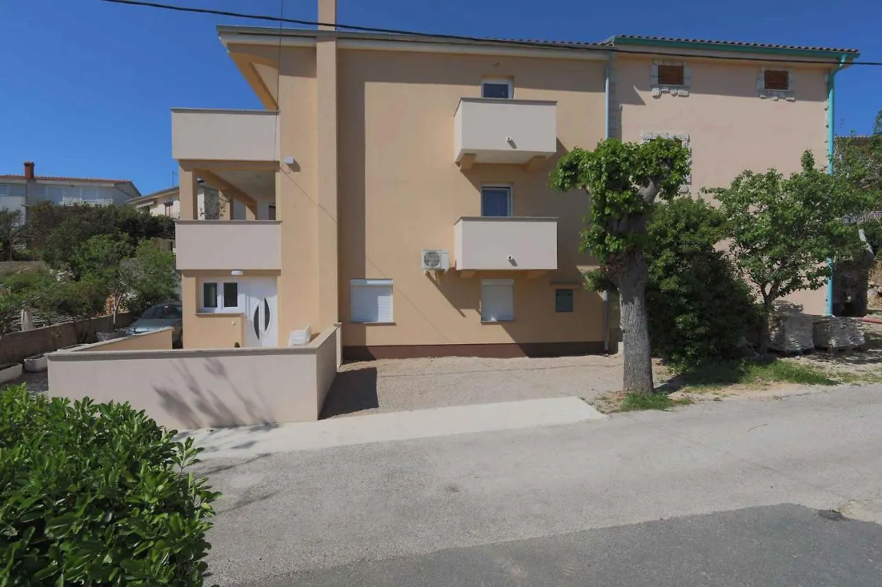 Apartment In Silo/Insel Krk 13424